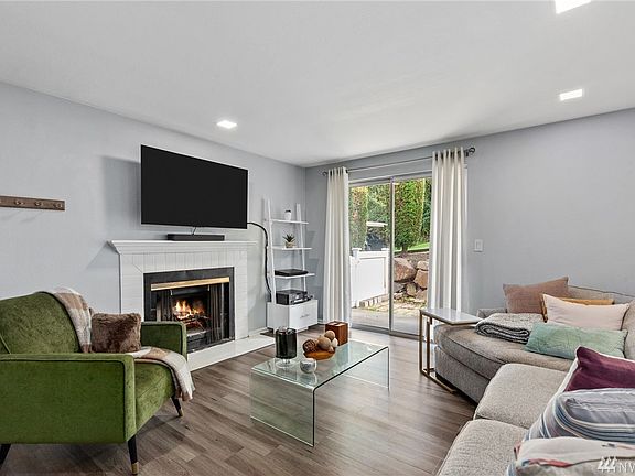 2nd image of 21309 52nd Ave W APT D121