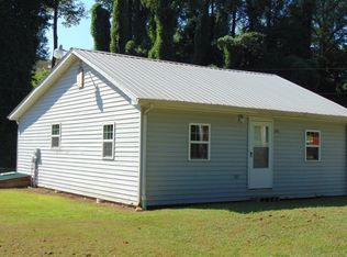 1208 Old Roane St, Harriman, TN 37748