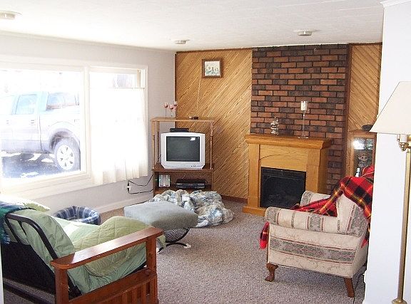 3rd image of 10121 Palmer Ave