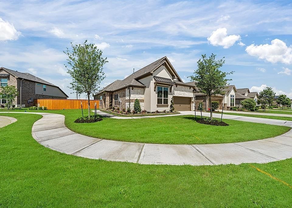 1st image of 11907 Peonia Ln