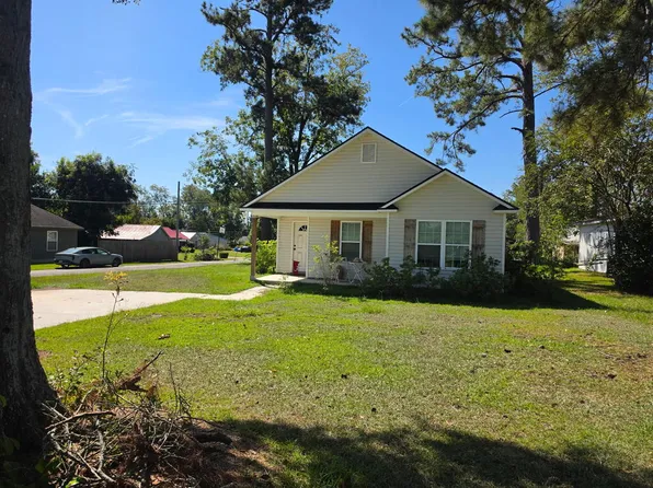 602 Hull Ave, Nashville, GA 31639
