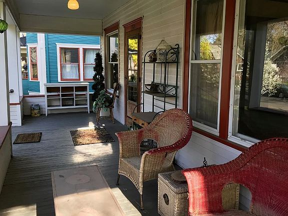 3rd image of 1321 W 11th Ave