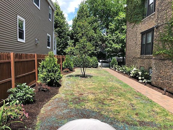 4th image of 2427 W Winnemac Ave #2