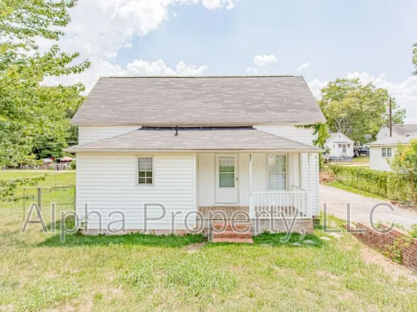 407 Cedar Lane Rd, Greenville, SC 29611