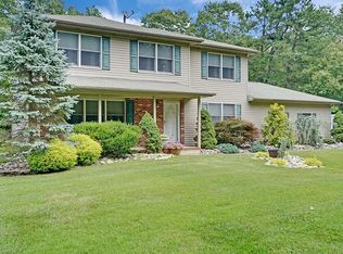 70 Bowman Rd, Jackson, NJ 08527