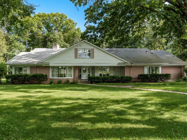 6151 Newburg Rd, Rockford, IL 61108