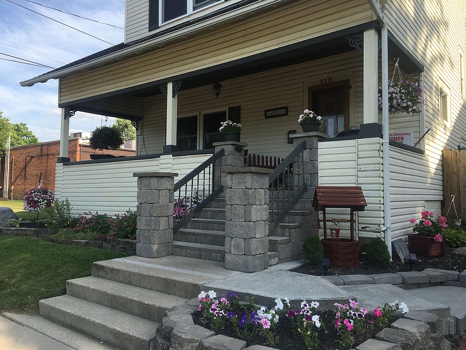 1st image of 119 W Center St