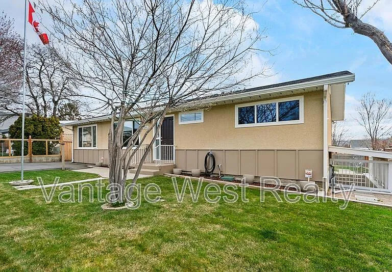 3591 Brenda Lee Rd — Photo 2