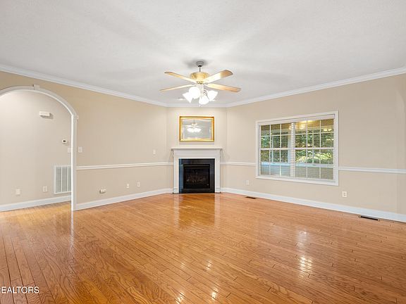 5th image of 7812 Bernstein Ln