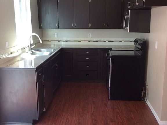 2nd image of 6218 59th St NE