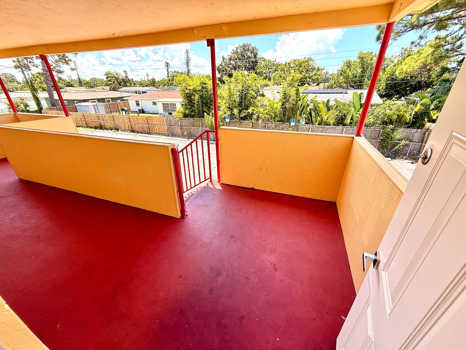 1 bed, 1050 sqft, $1,669 — Photo 4