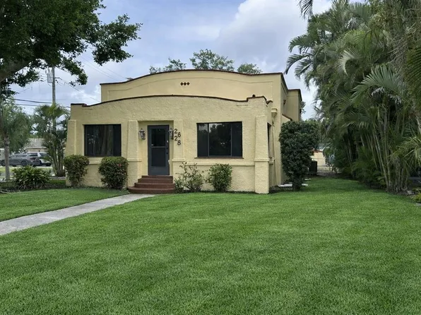 2628 10th St W, Palmetto, FL 34221