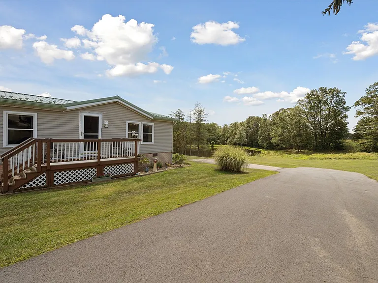 Sunny Acres — Photo 46