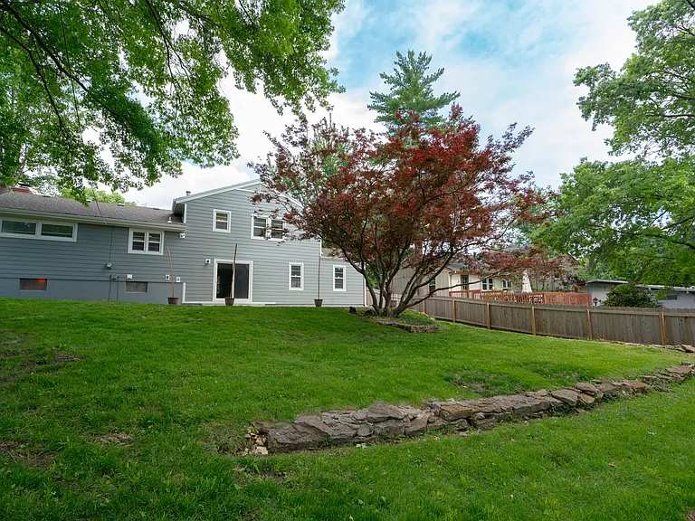 9300 Outlook Dr — Photo 22