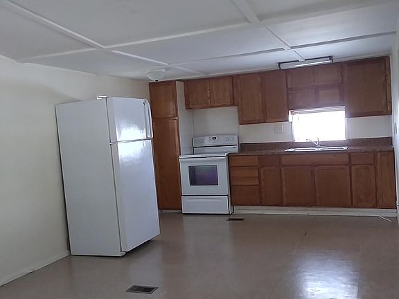 4th image of 4576 N Pioneer Ter
