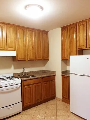 Rented by City Connections Realty | media 8