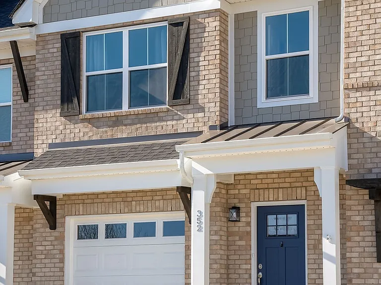 352 Banbury Dr — Photo 1