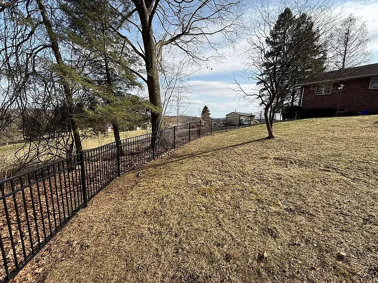 43 Lookout Ave — Photo 5