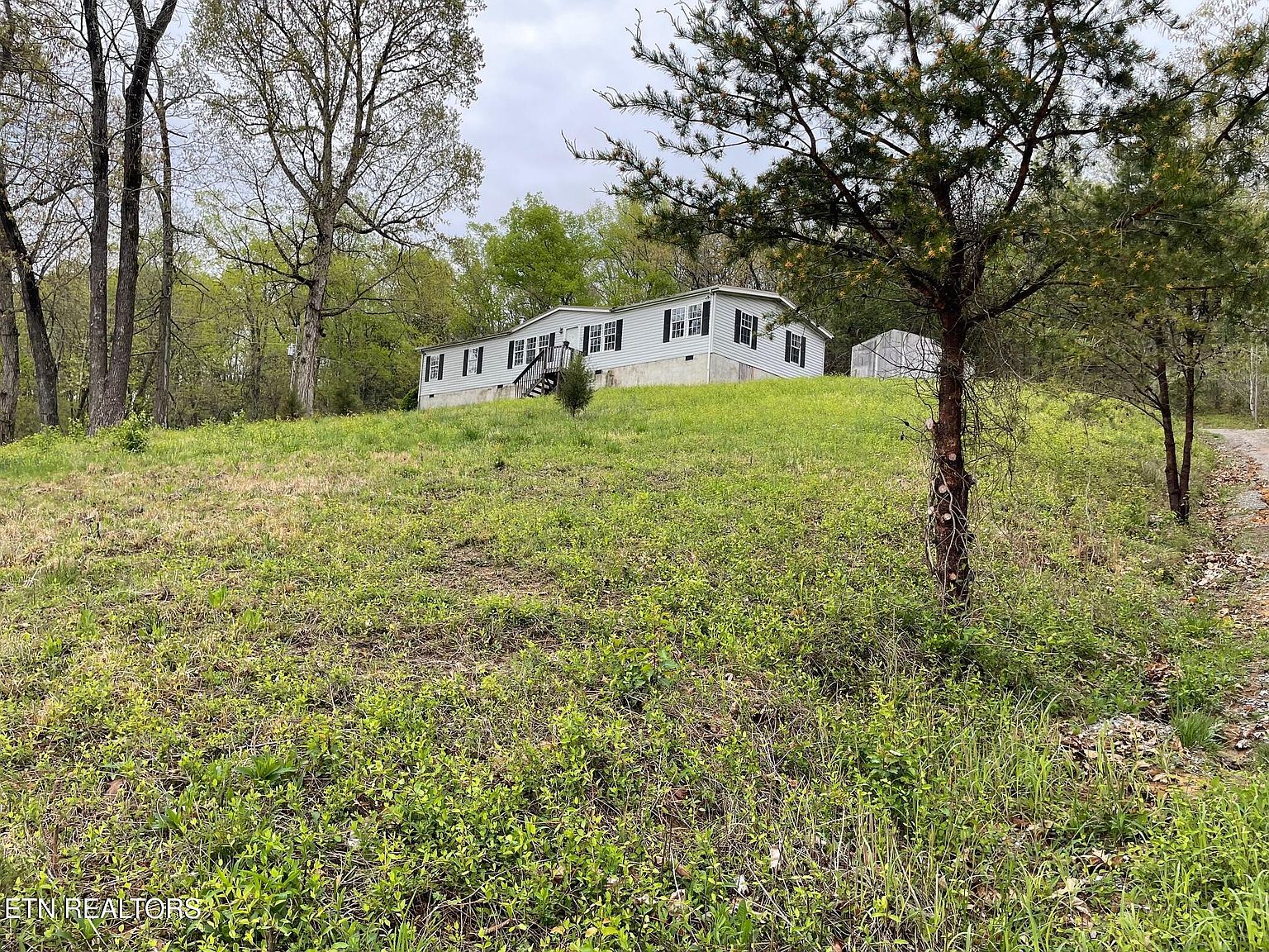 2370 Chestnut Hill Rd, Dandridge, TN 37725 | Zillow