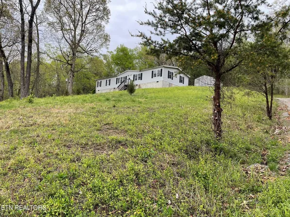 2370 Chestnut Hill Rd, Dandridge, TN 37725