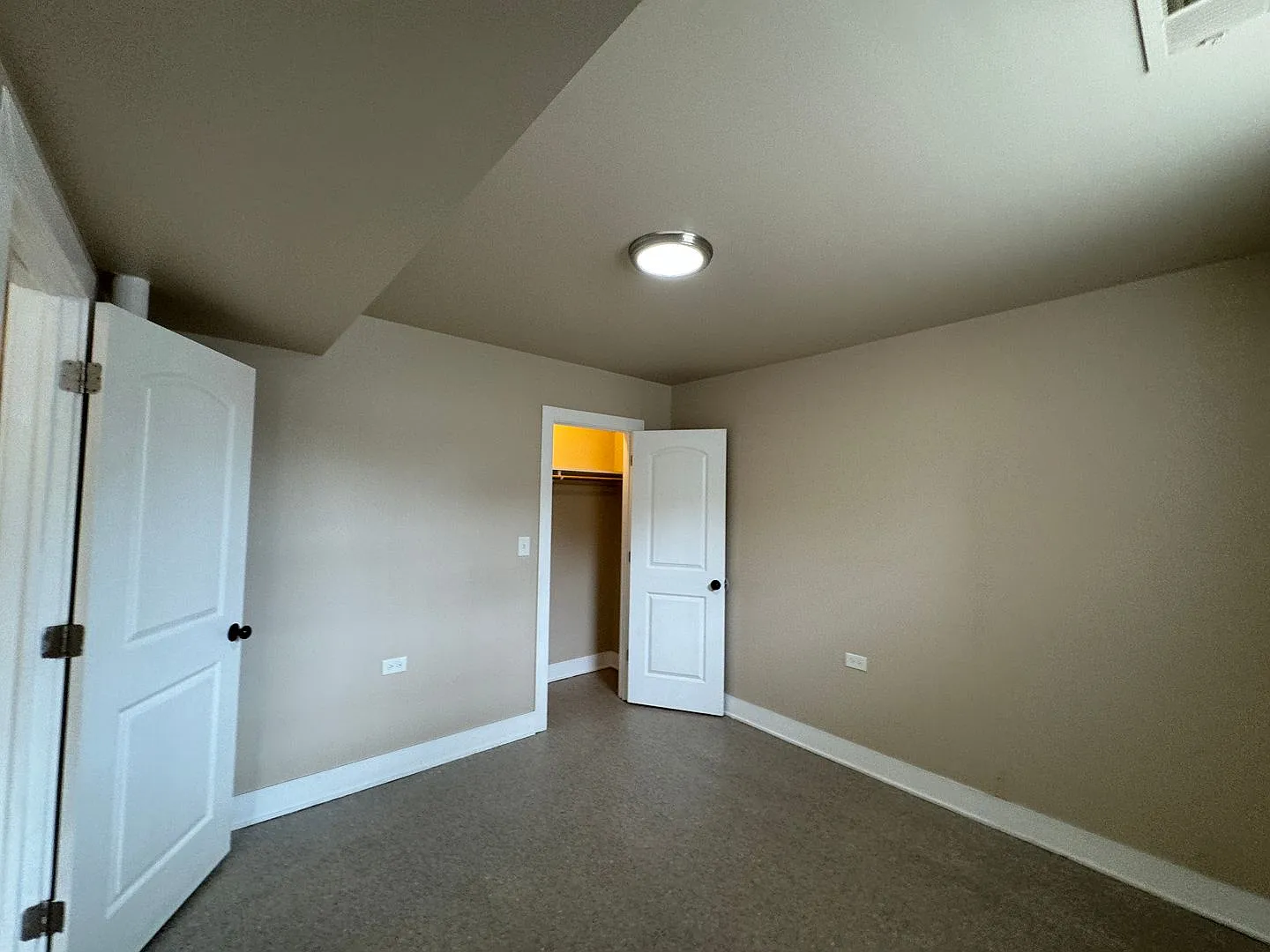 2 bed, $1,600 — Photo 2