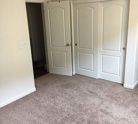 5th image of 169 Burbank St