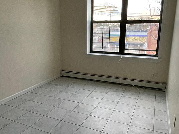 3rd image of 9406 Avenue L