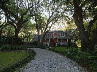 208 Molasses Ln, Mount Pleasant, SC 29464