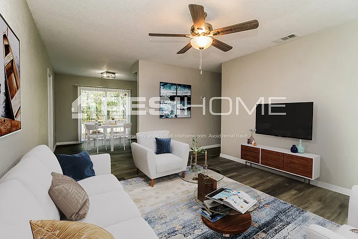 1826 Carolina Ave — Photo 5