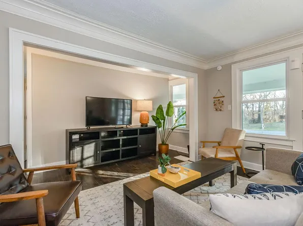 710 E 86th Ter, Kansas City, MO 64131