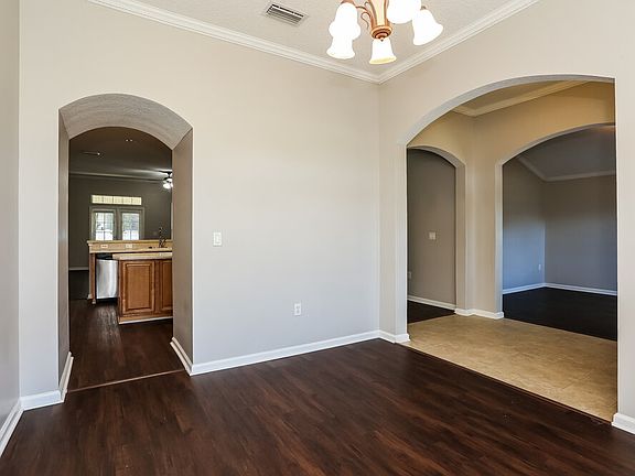 5th image of 725 Indigo Run Dr