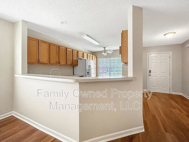 112 Stewart Pl — Photo 8