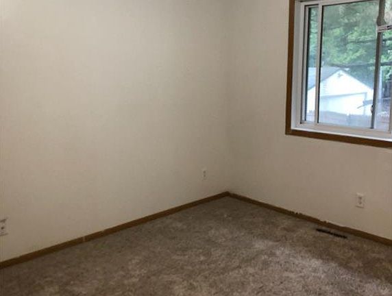 4th image of 2947 Colfax Ave N