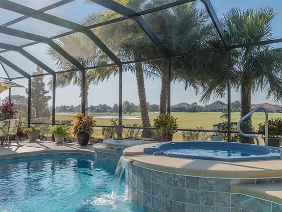 Your Own Tropical Paradise !