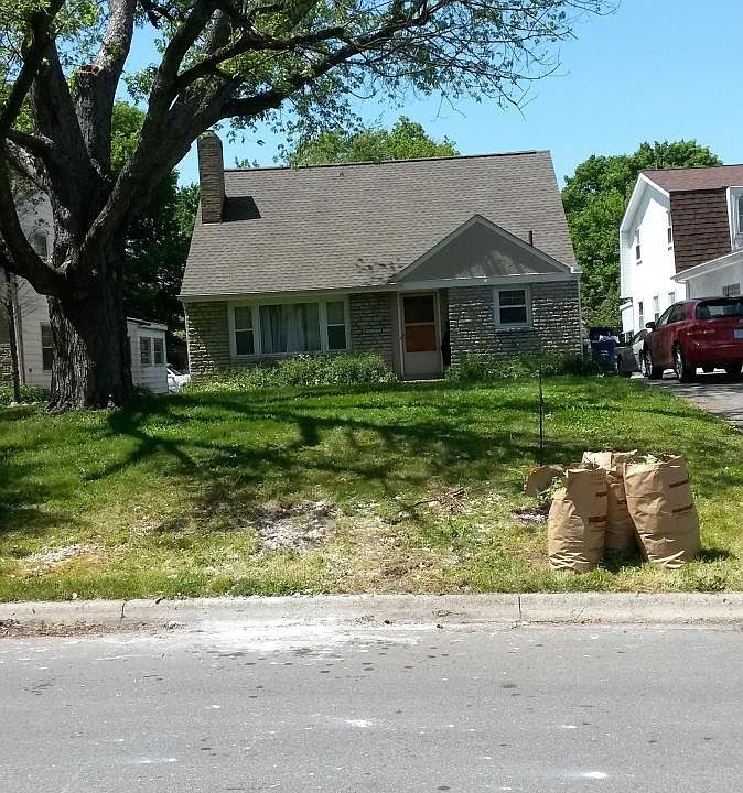 1st image of 2088 Greenway Ave N