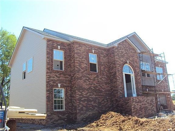 3rd image of 2865 Brewster Dr #D