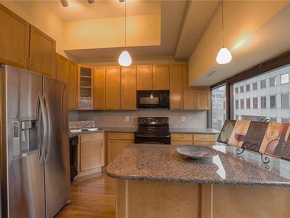 5th image of 1101 Walnut 704 St Unit 704