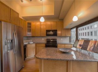 1101 Walnut St UNIT 704, Kansas City, MO 64106