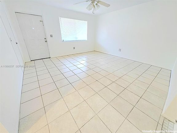 5th image of 712 SE 8th St