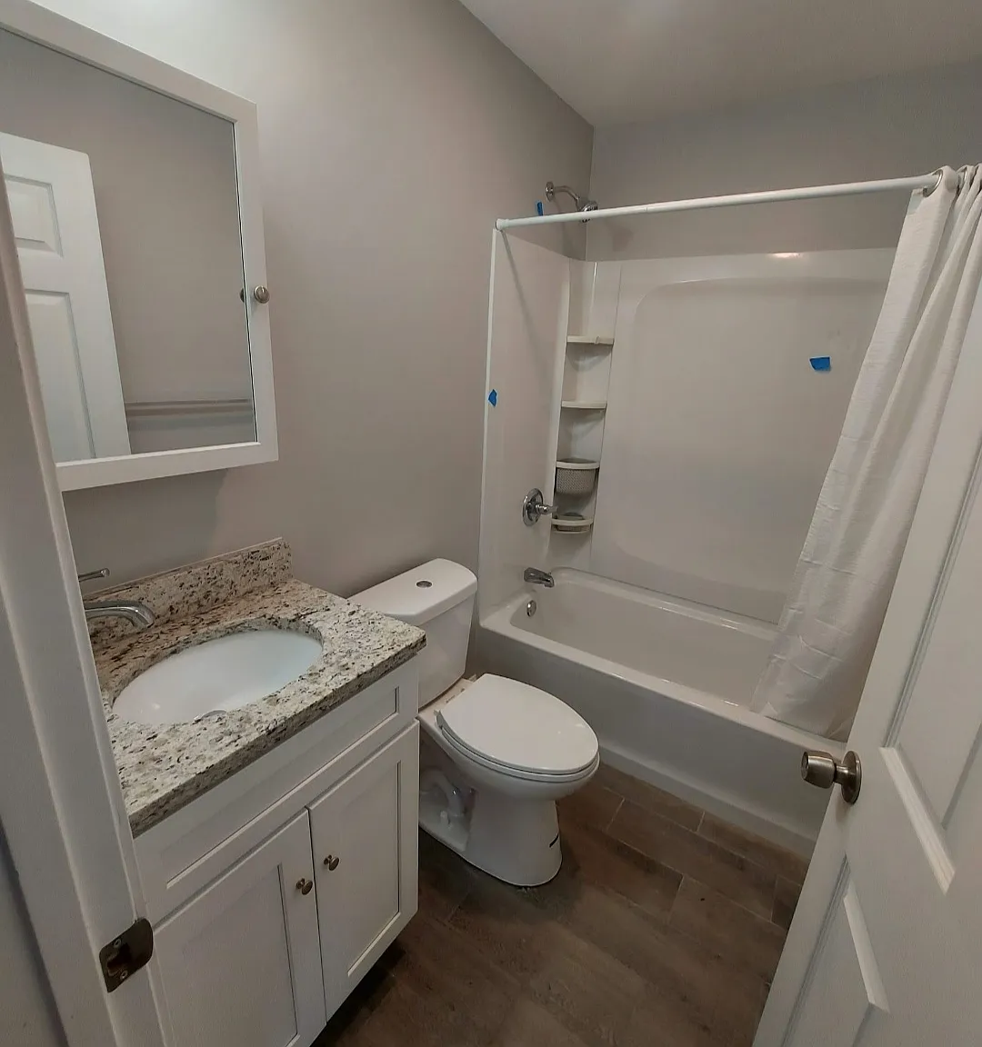 3 bed, 1.5 bath, 1100 sqft, $2,300 — Photo 1