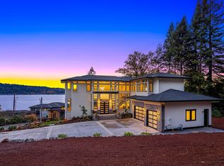 2618 E Lake Sammamish Pkwy SE, Issaquah, WA 98075