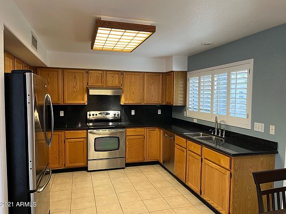 3rd image of 7740 W Watson Ln