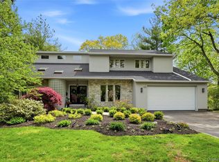 4 Cross Lane, Glen Head, NY 11545