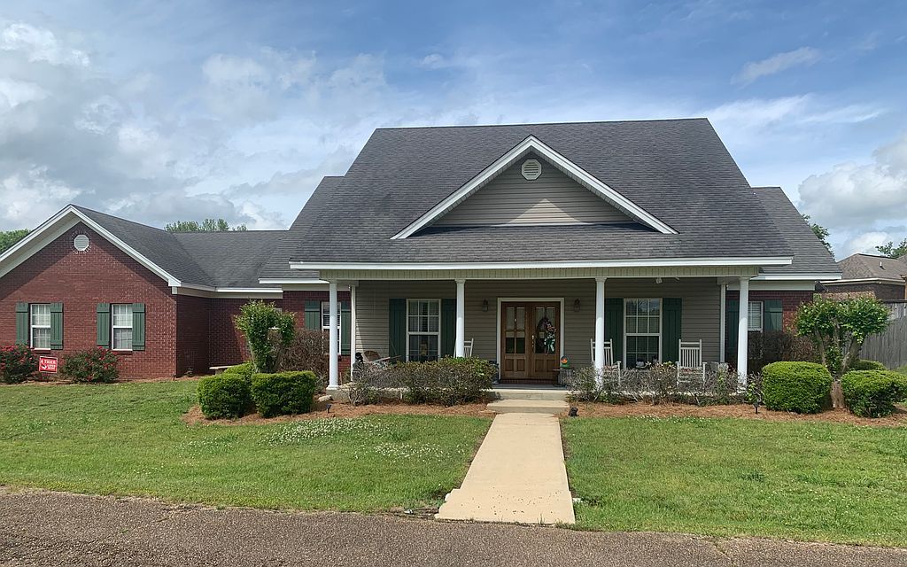 11 Rolling Green Cir - Property Image