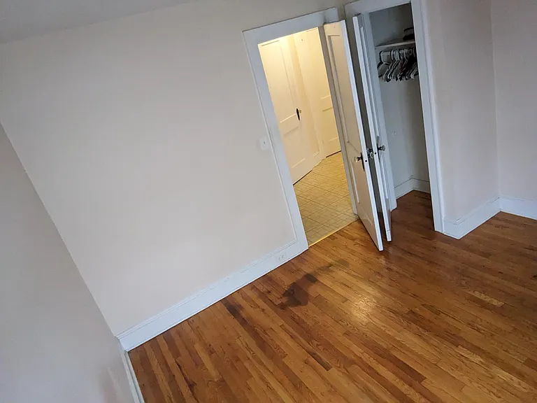 139 Partition St #2L — Photo 8