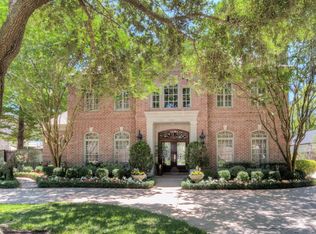 11629 Green Oaks St, Houston, TX 77024