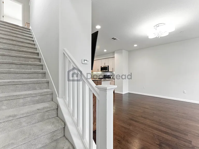 801 Jetty Dr — Photo 9