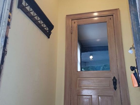 2nd image of 1031 E Land Pl Unit 227