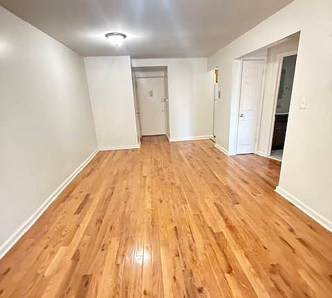 4th image of 2741 Homecrest Ave #3R