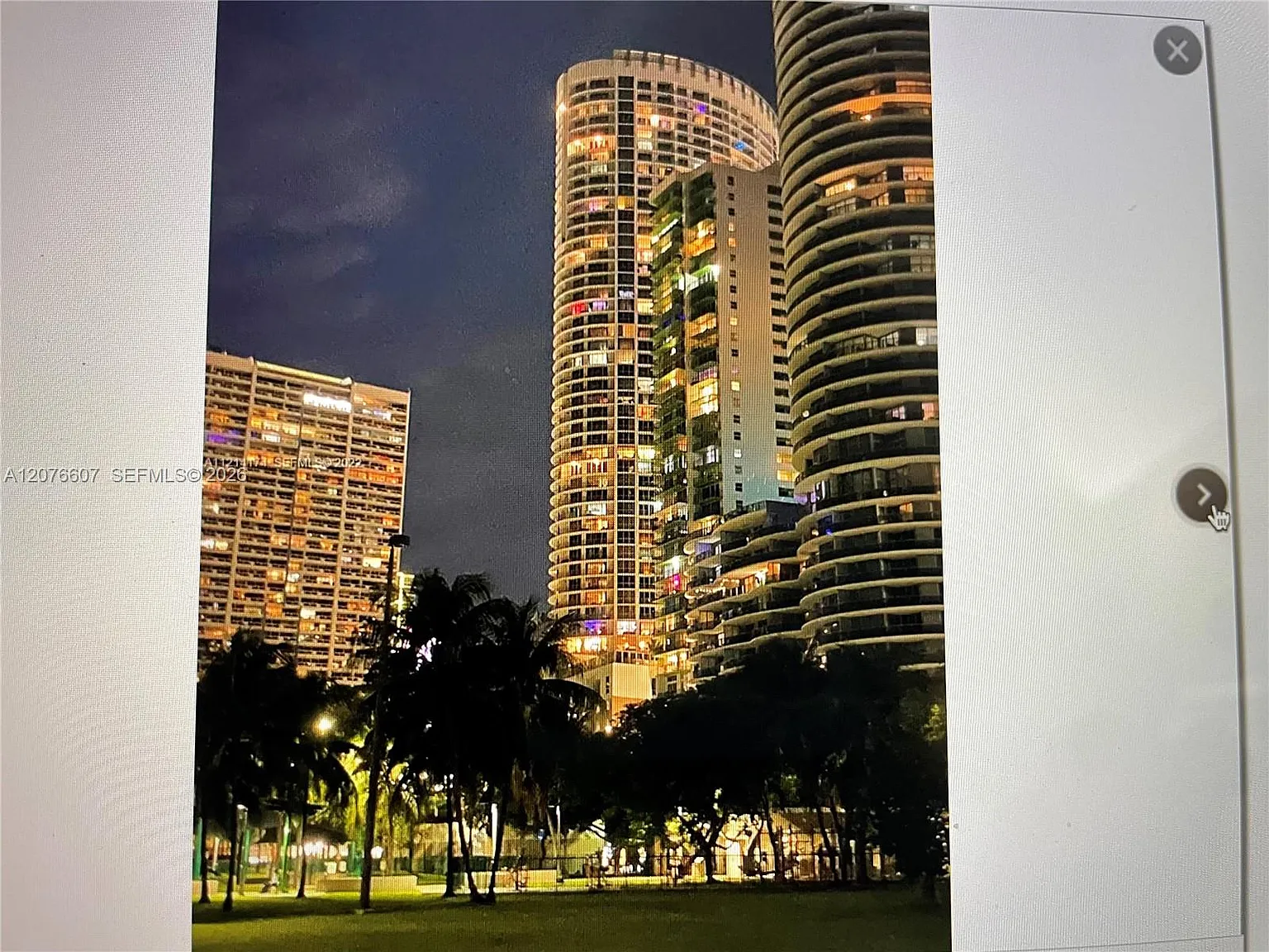 Opera Tower Condo — Photo 2